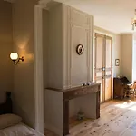 Bed & Breakfast Chateau D'esplavis 3*