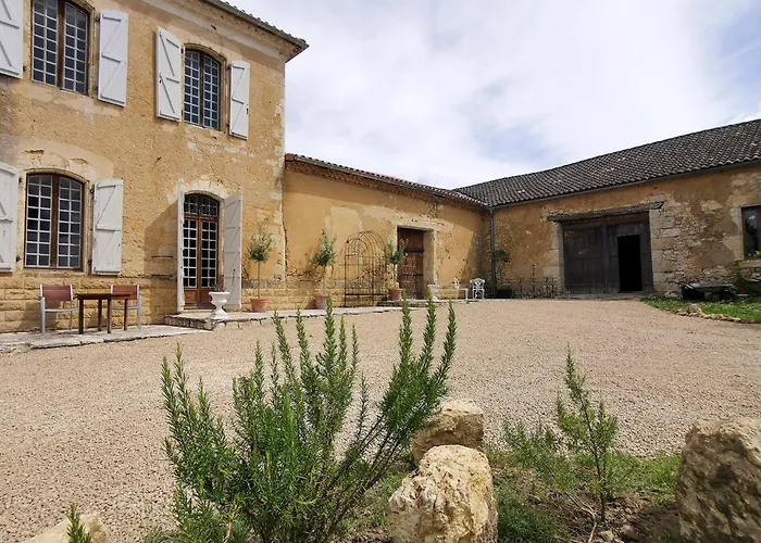 Chateau D'esplavis Bed & Breakfast 3*