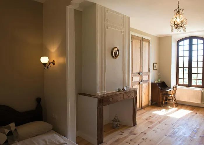 Bed & Breakfast Chateau D'esplavis 3*